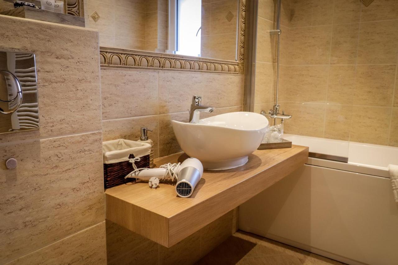 Lux Green Apartament 2 Apartment บราชอฟ ภายนอก รูปภาพ