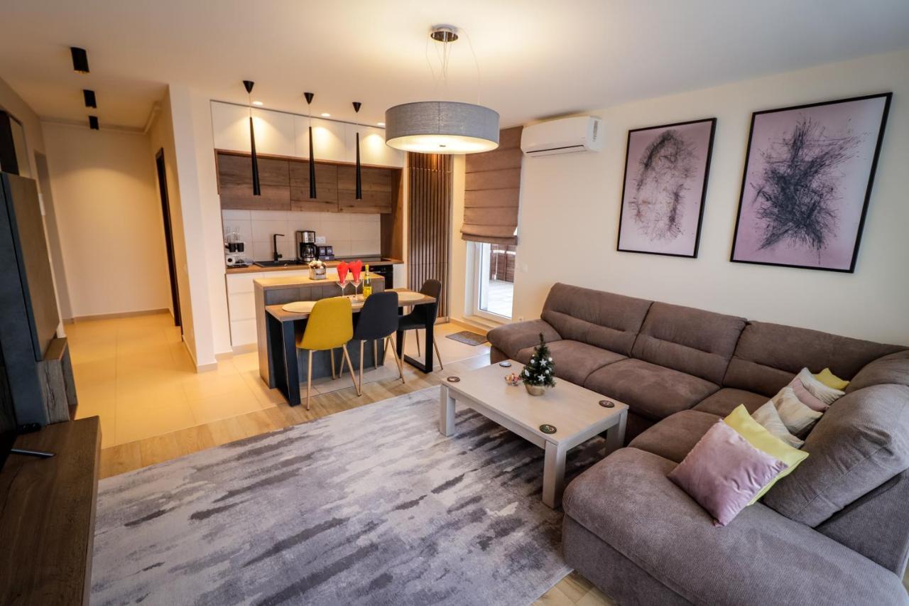 Lux Green Apartament 2 Apartment บราชอฟ ภายนอก รูปภาพ