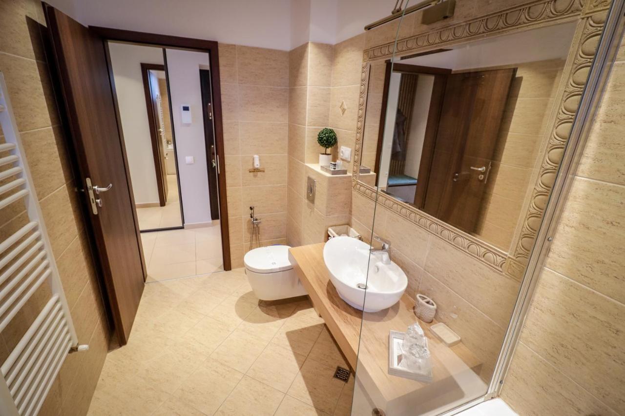Lux Green Apartament 2 Apartment บราชอฟ ภายนอก รูปภาพ