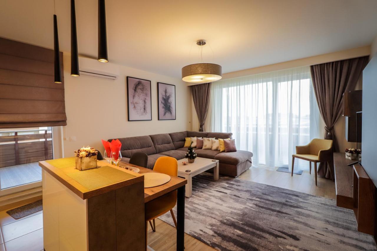 Lux Green Apartament 2 Apartment บราชอฟ ภายนอก รูปภาพ