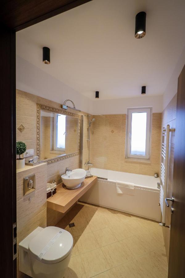 Lux Green Apartament 2 Apartment บราชอฟ ภายนอก รูปภาพ