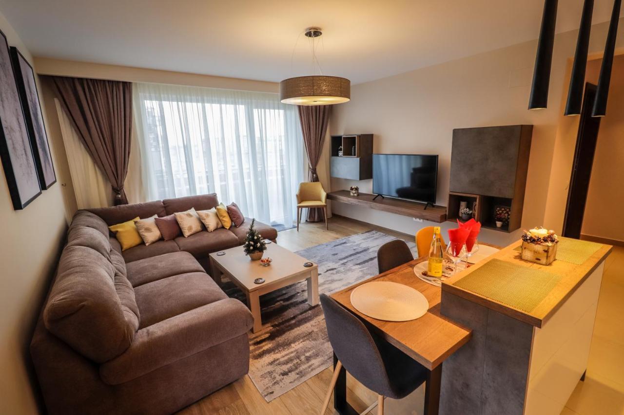Lux Green Apartament 2 Apartment บราชอฟ ภายนอก รูปภาพ
